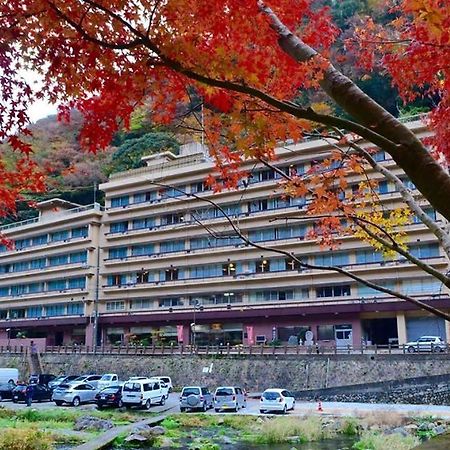Hotel Kikunoyu Maniwa Eksteriør billede